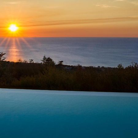 Villa Laura Capo d'Orlando Bagian luar foto