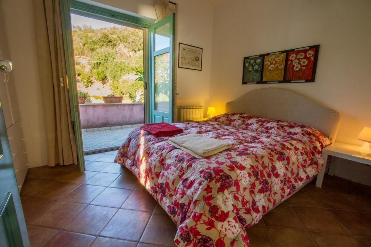 Villa Laura Capo d'Orlando Bagian luar foto